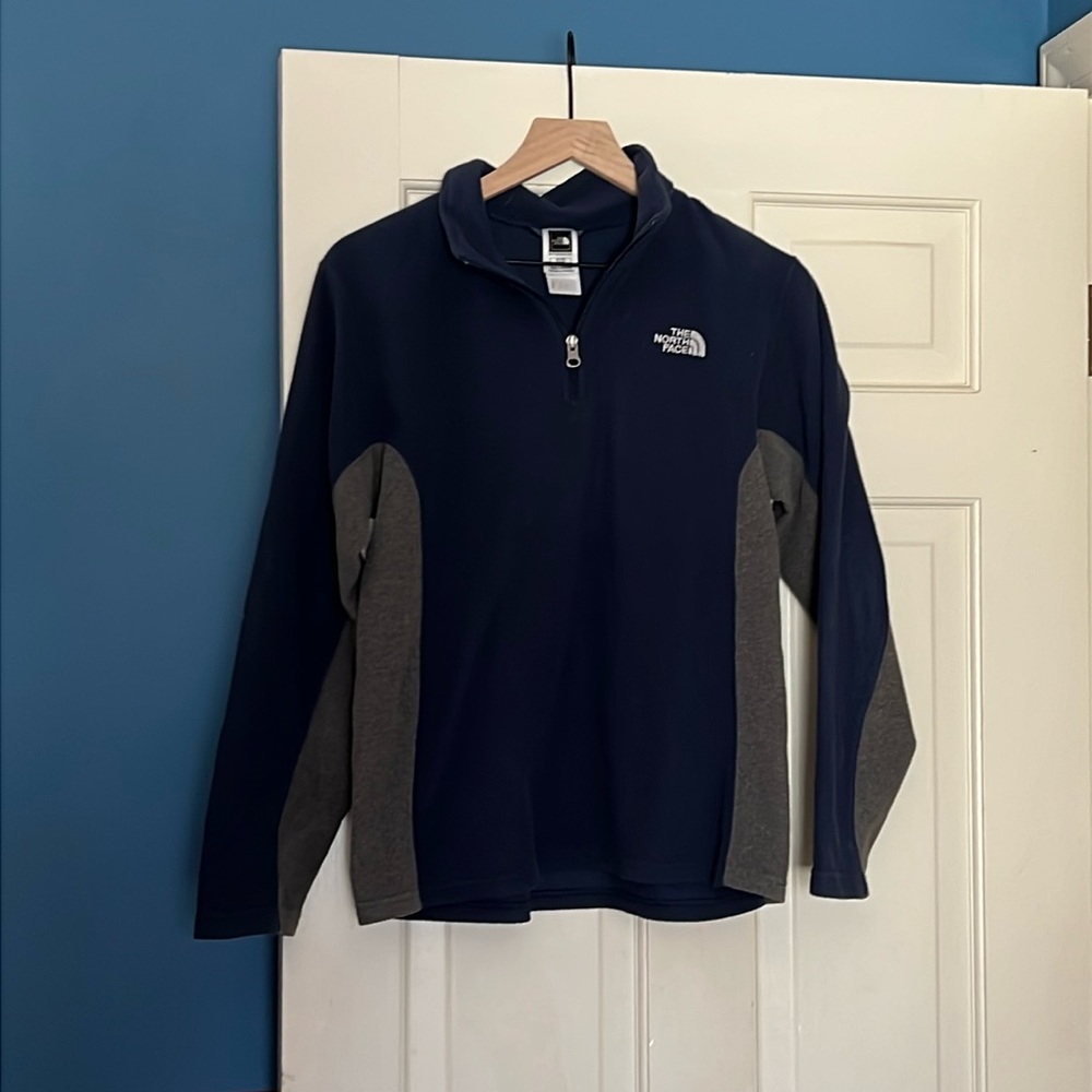 Boys XL NorthFace pullover